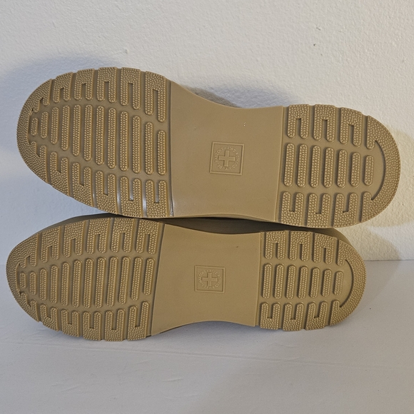 Dr. Martens Dante Canvas Muted Savannah Tan casual Sneakers Men's 8 Women's 9 - Picture 4 of 9